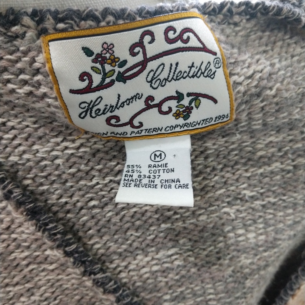Heirlooms Collection Sweater - Picture 2 of 3